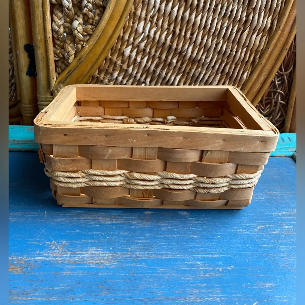 Natural Woven Storage Decretive Basket